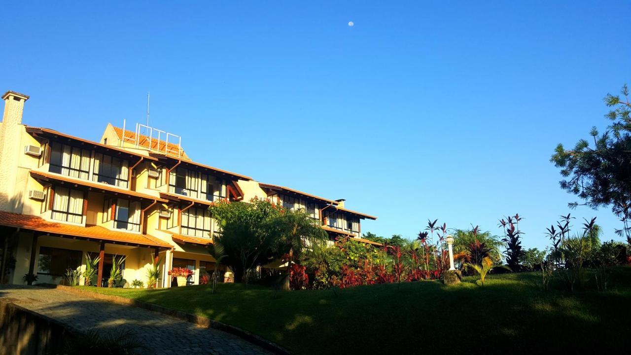 Ilha Da Gale Tourist Hotel Fazenda De Bombas 邦比尼亚斯 外观 照片